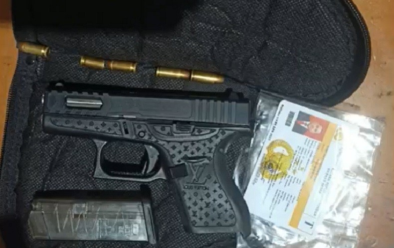 Penampakan Pistol Dirut BUMN Meletus di Bandara, Diamankan Beserta 5 Butir Peluru