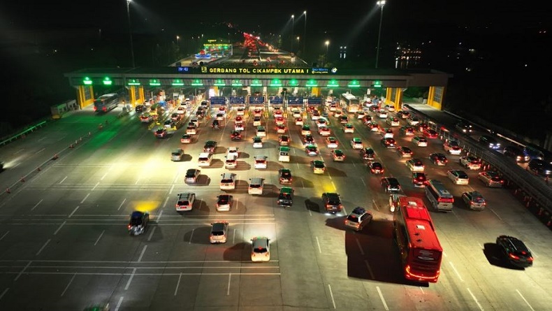 One Way Diperpanjang Malam Ini, Mulai dari KM 414 Kalikangkung hingga KM 72 Cikampek 