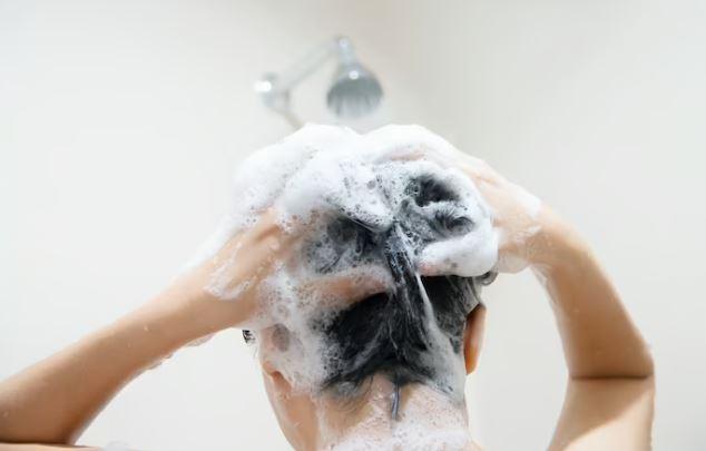 Niat Mandi Taubat Lengkap dengan Tata Cara dan Keutamaannya