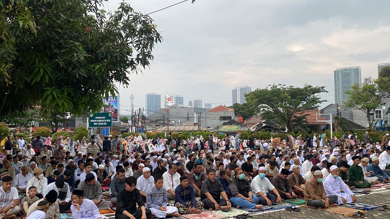 Warga Muhammadiyah Padati Masjid Al-Jabbar Tangerang, Gema Takbir Berkumandang