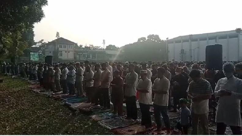 Sholat Ied di Lapangan Lodaya Bandung, Ribuan Jemaah Muhammadiyah Tumpah Ruah