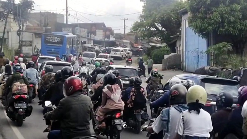 Hari H Lebaran 2023, Jalur Selatan Arah Garut dan Tasikmalaya Dipadati Ribuan Kendaraan