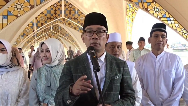 Ridwan Kamil Ucapkan Selamat untuk Ganjar Pranowo Jadi Capres PDIP