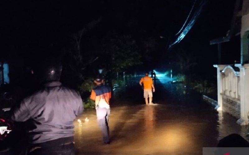 Hujan Lebat, Ratusan Rumah di Baturaja OKU Terendam Banjir