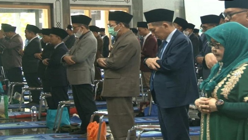 Heboh Perempuan Saf Terdepan Salat Id, Ketua MUI Indramayu: Islam Al Zaytun Berbeda