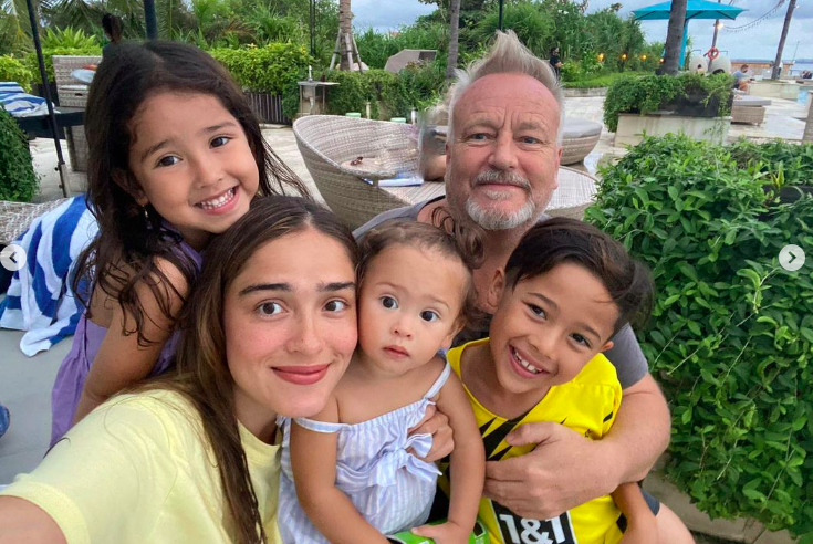 Kabar Duka Ayah Yasmine Wildblood Meninggal di Bali