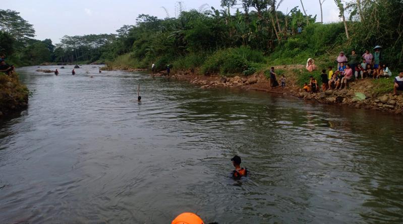  3 Bocah Terseret Arus saat Mandi di Sungai Loji Pekalongan, 1 Hilang Tenggelam