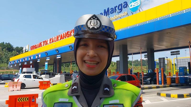 Cerita Polwan Cantik Rela Tak Kumpul dengan Keluarga di Hari Raya Idul Fitri demi Tugas