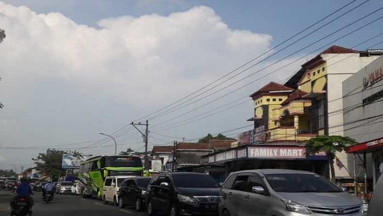 Arus Balik Lebaran di Jalan Kebumen-Purworejo Terpantau Ramai