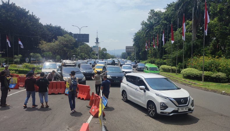 Kendaraan Menuju Ciawi Via Tol Jagorawi Dialihkan ke Kota Bogor, Polisi: Kami Buka 3 Gerbang Tol