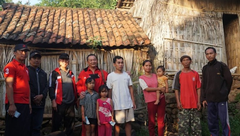 Cuti Lebaran, Bupati Karangasem Gede Dana Nginap di Gubuk Petani