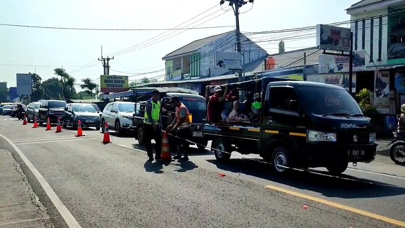 Libur Lebaran 2023, Jalur Wisata Cirebon-Kuningan Padat Merayap