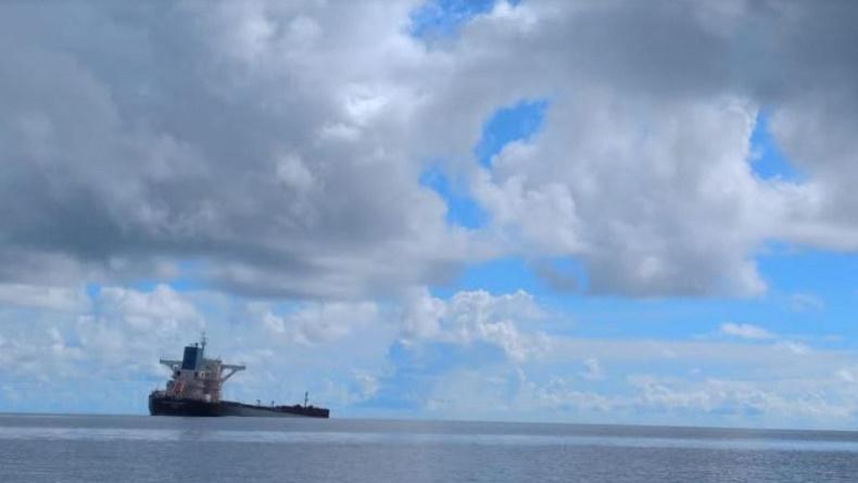 Kapal Tanker Berbendera Inggris Kandas di Perairan Misool Timur Raja Ampat
