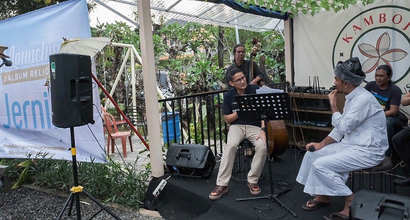 Sandiaga Uno Apresiasi Ustaz Salman Abdul Hamid Luncurkan Album Religi untuk Berdakwah