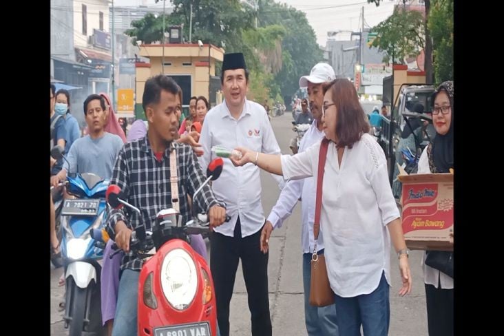 RPA Perindo Tangerang Bagikan Ratusan Takjil, Langsung Ludes Diserbu Warga