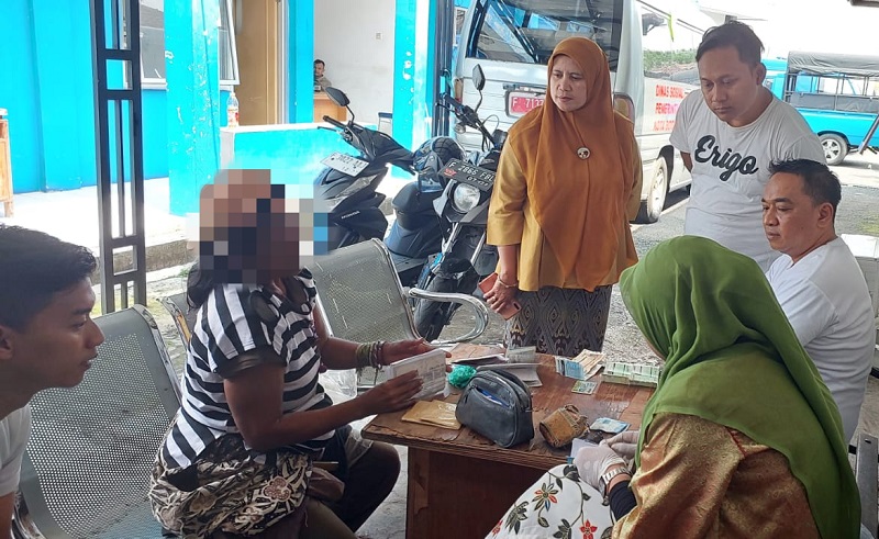 Viral Perempuan Tunawiswa Miliki Uang Jutaan dan Cek Rp1,35 Miliar, Ini Penjelasan Dinsos Bogor