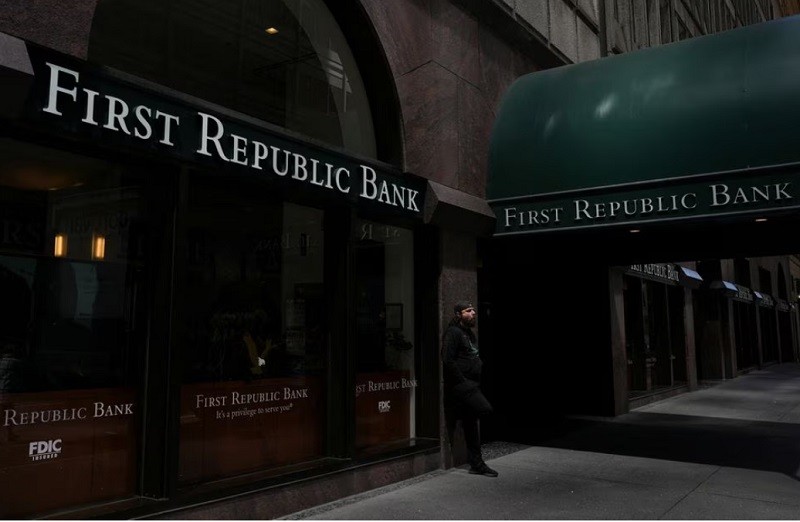 FDIC Putuskan First Republik Bank Diawasi Kurator, Bakal Menyusul Silicon Valley Bank? 