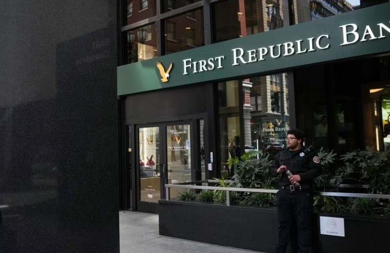 Mantan CEO First Republic Sebut Kebangkrutan akibat Penularan Kegagalan Bank Regional Lain