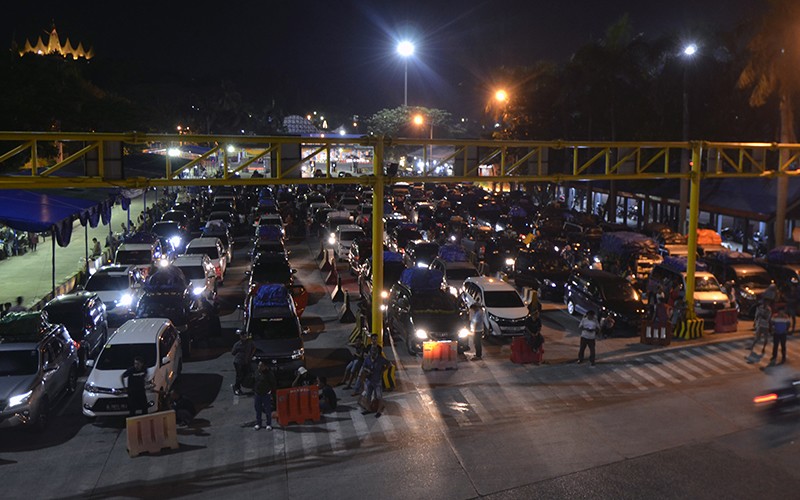 Pemudik Arus Balik dari Sumatera ke Pulau Jawa Naik 97 Persen