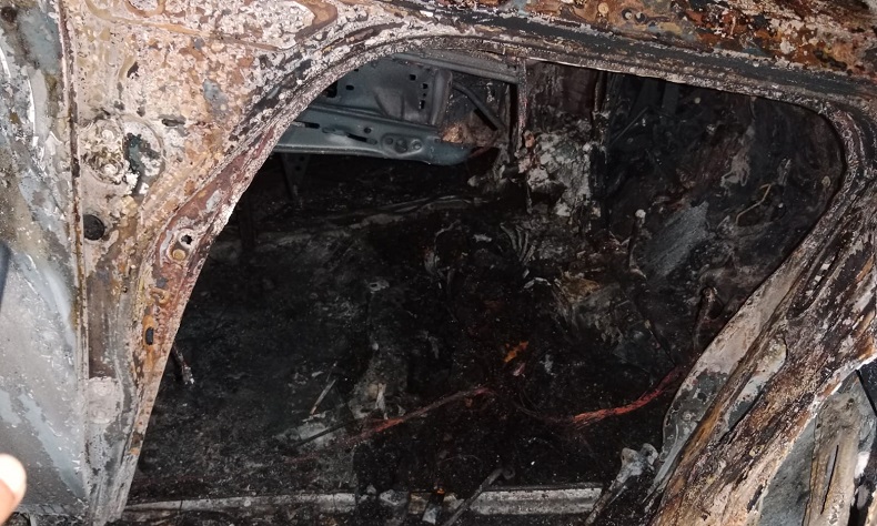 Kecelakaan di Malang, Pemudik Tewas Terpanggang dalam Mobil usai Tabrak Pohon
