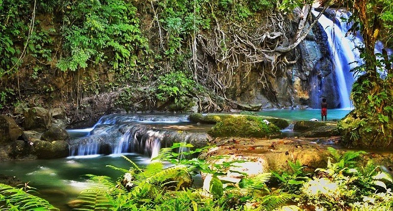 Air Terjun Wafsarak, Surga Tersembunyi di Papua Miliki Sungai Kebiruan