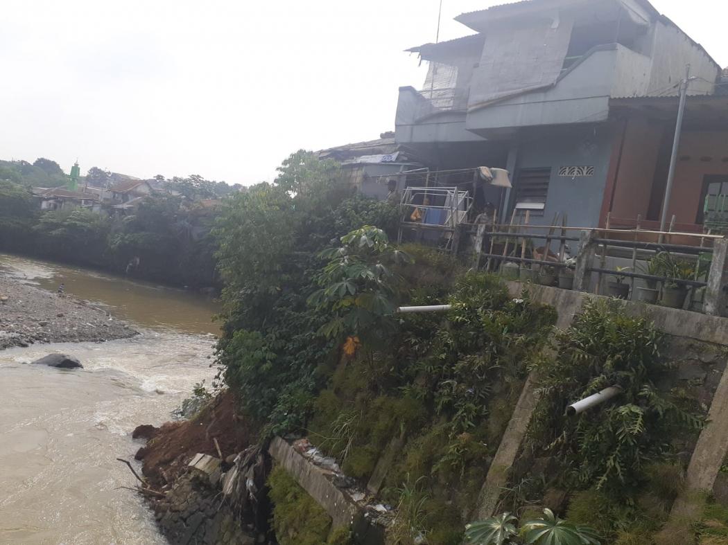 Tembok Penahan Tanah di Bogor Tengah Longsor, 2 Rumah Rusak
