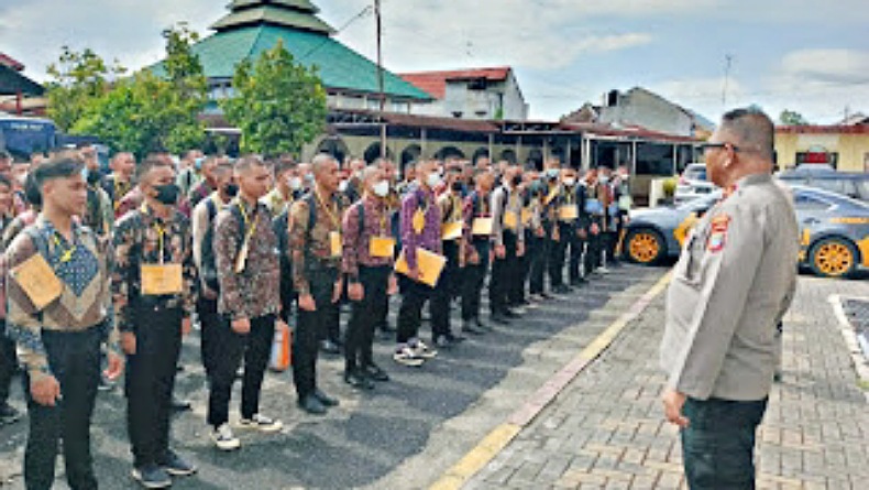 Polres Minsel Geser 156 Casis Bintara dan Tamtama Polri ke Polda Sulut