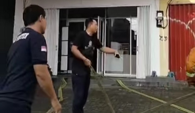 Ruangan Minimarket di Bogor Terbakar, 1 Karyawan Terluka