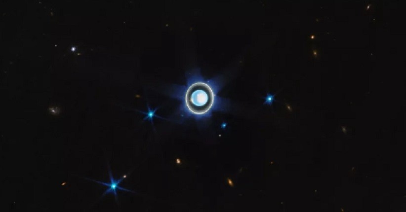 4 Bulan Terbesar Uranus Diprediksi Mengubur Lautan Air Asin, Begini Penjelasannya