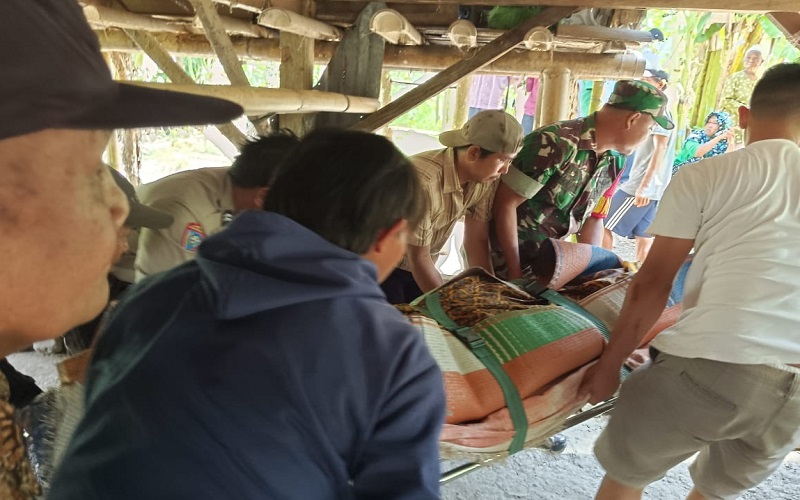 Gegara Telur Ayam, Pria di Empat Lawang Tewas Ditikam Anak Kandung