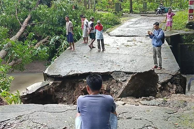 Warga Pagerjurang Gunungkidul Minta Pemerintah Perbaiki Jembatan yang Putus