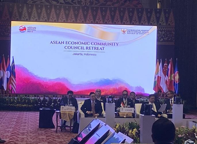 Menteri Perekonomian se-ASEAN Bahas Pembangunan Ekosistem Kendaraan Listrik di Kawasan