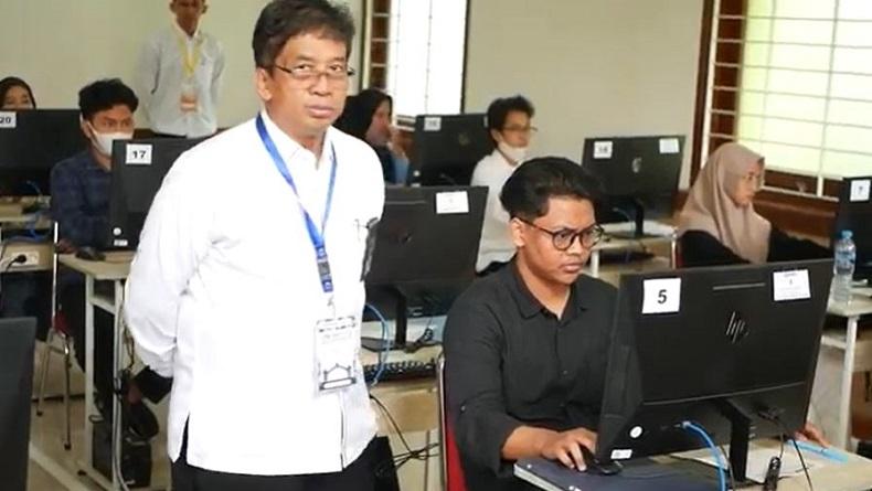 UTBK SNBT 2023 di UNS Hari Pertama Sesi I: 43 Orang Tidak Hadir