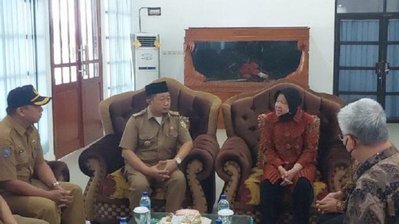 Oknum Guru Cabuli 30 Siswa SD, Mensos Risma Langsung Terbang ke Bengkulu Utara