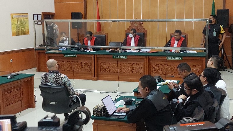 Teddy Minahasa Divonis Seumur Hidup, Ini yang Memberatkan