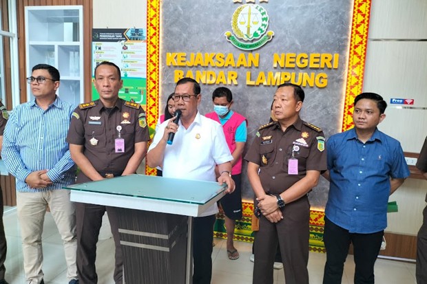 Kejati Lampung Limpahkan Tahap Dua Berkas dan Terdakwa Korupsi Tukin Pegawai Kejari