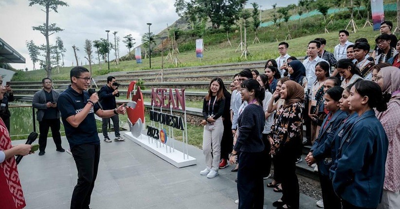 Sandiaga Uno Ajak Perwakilan ASEAN YOUTH Promosikan Labuan Bajo Lewat Media Sosial 