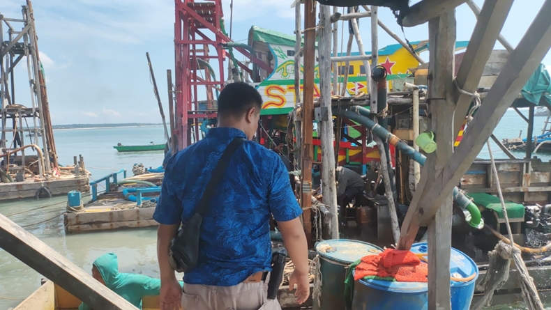 Polisi Tertibkan Tambang Ilegal di Perairan Desa Jungku Bangka Barat