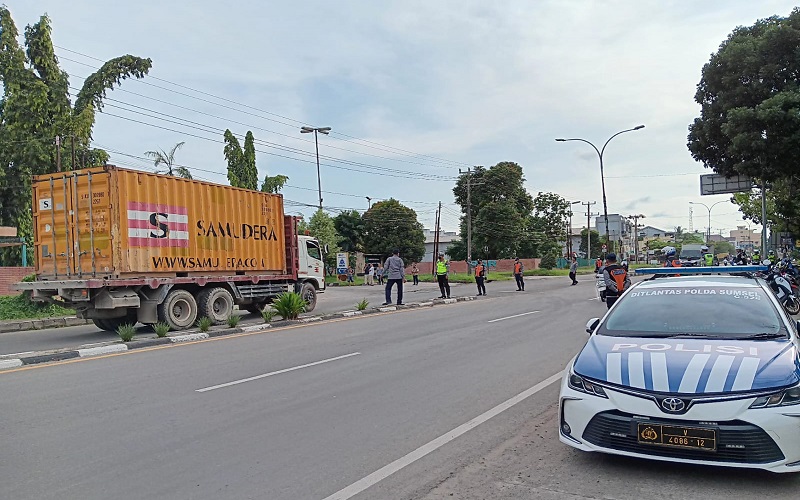 Kecelakaan di Palembang Melibatkan Truk Meningkat, Gubernur Minta Polri Aktifkan Tilang Manual