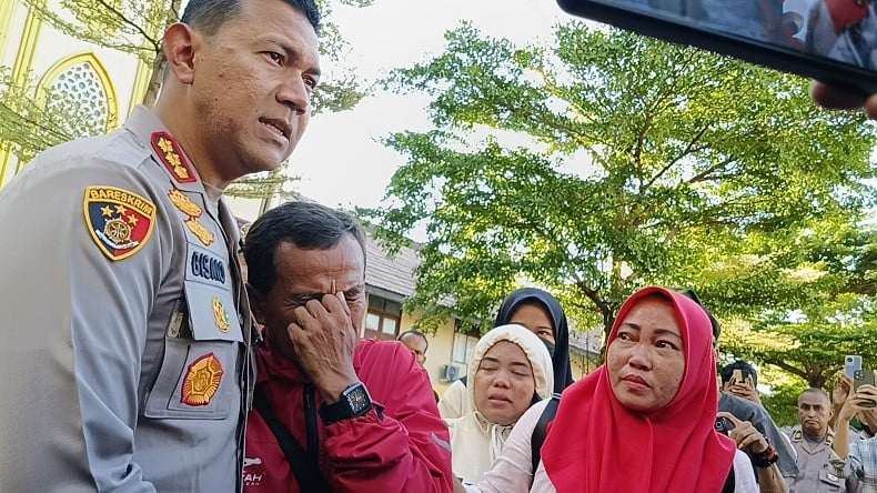Pelaku Utama Pembacokan di Simpang Pomad Tertangkap, Keluarga Korban Histeris