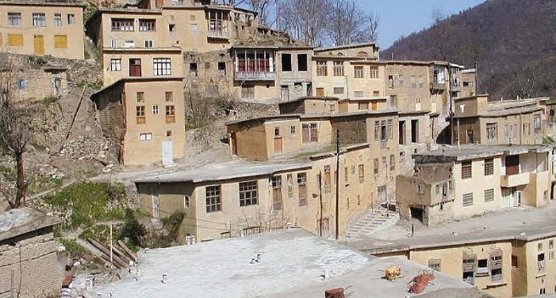 Unik, Hanya di Desa Ini Jalanan Dibangun di Atap Rumah Penduduk