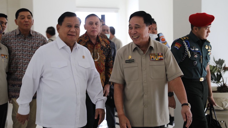 Pesawat Menhan Prabowo Mendarat Darurat di Aceh akibat Cuaca Buruk