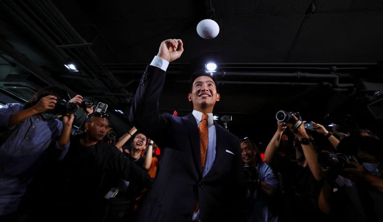 Pemilu Thailand, Partai-Partai Pro-Militer Keok