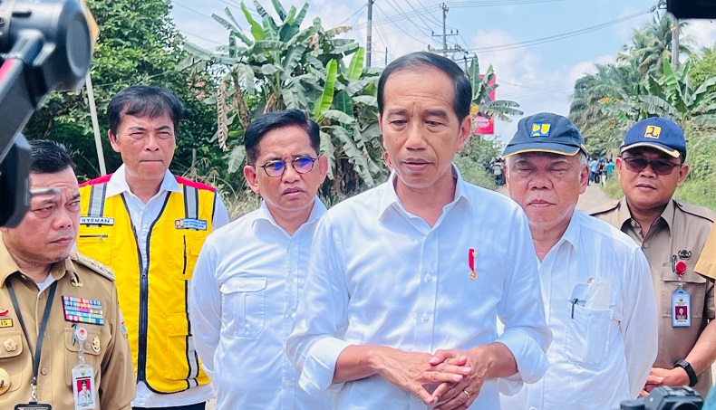 Pemerintah Pusat Ambil Alih Perbaikan Jalan Rusak di Jambi, Dikerjakan Juli-Agustus