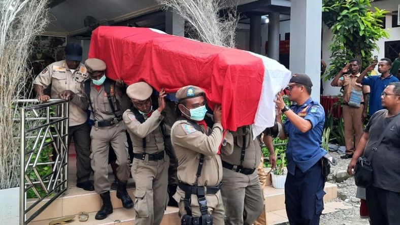 Korban Tewas Kapal Bupati Teluk Wondama Meledak dan Terbakar Diterbangkan ke Kampung Halaman