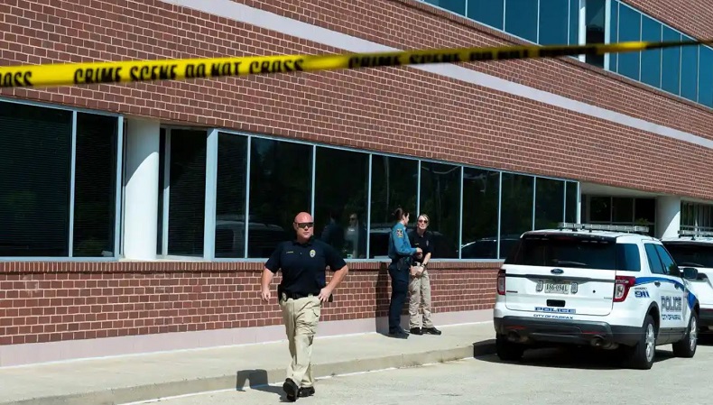 Pria Serang Staf Anggota DPR AS Pakai Tongkat Baseball