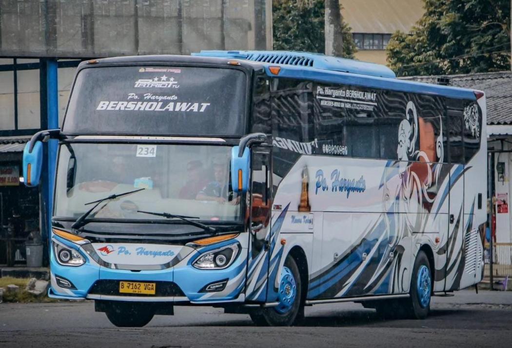 PO Haryanto Kembali Luncurkan Bus Baru, Kali Ini Rakitan Karoseri Morodadi Prima