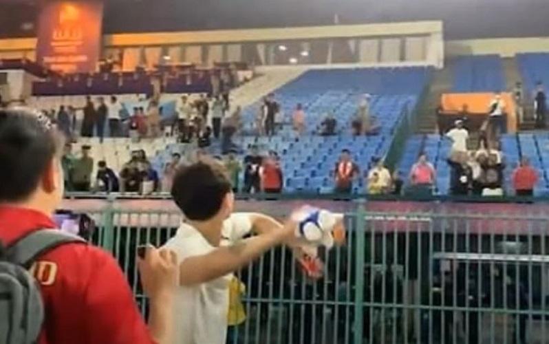 Netizen Kamboja Geram Lihat Bek Thailand Lempar Medali SEA Games 2023: Tak Punya Rasa Hormat!