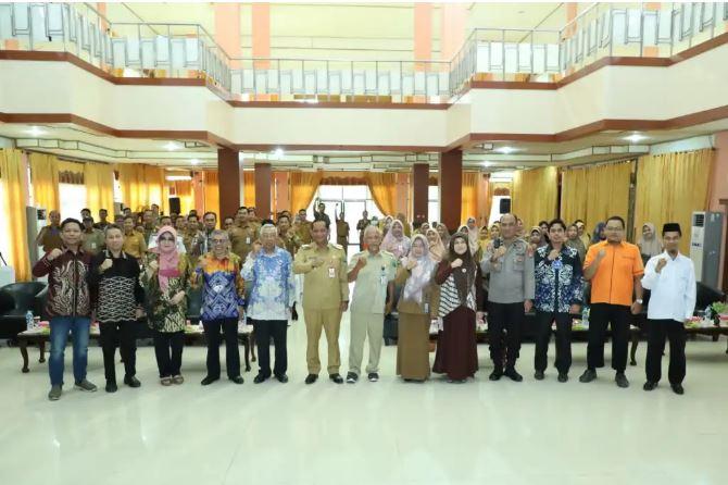 Pj Bupati HSU Dorong Perbaikan Lingkungan untuk Penanganan Masalah Banjir