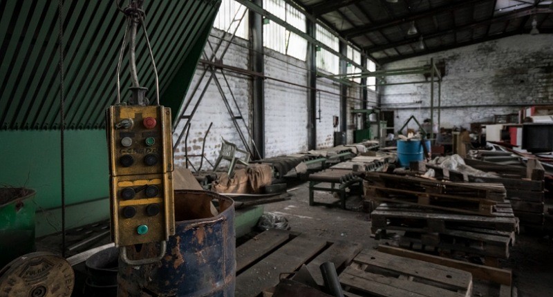 3 Pabrik di Indonesia yang Dikenal dengan Kisah Angker